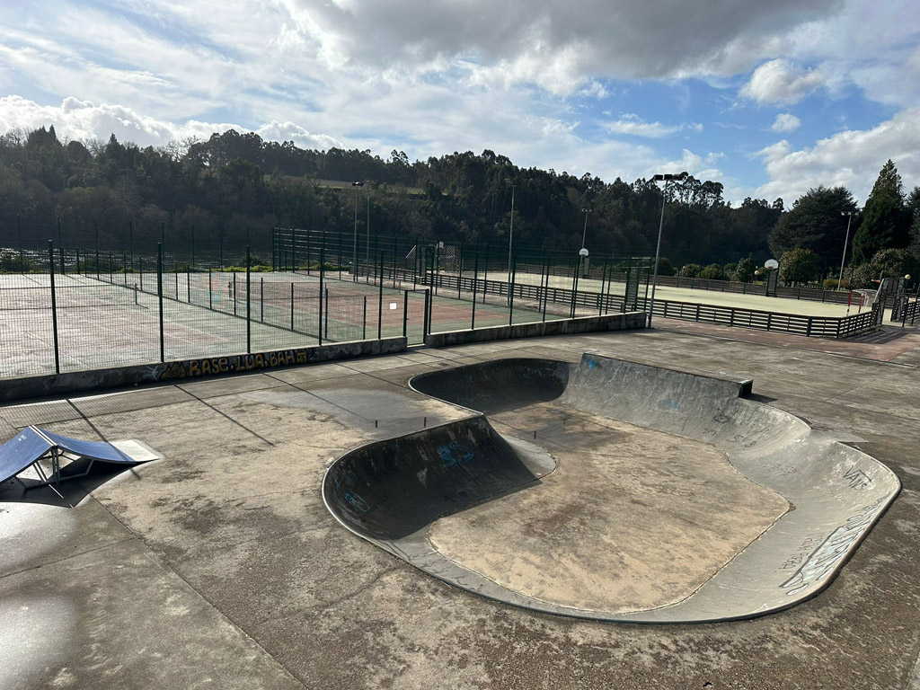 Instalacións deportivas A Canuda 2